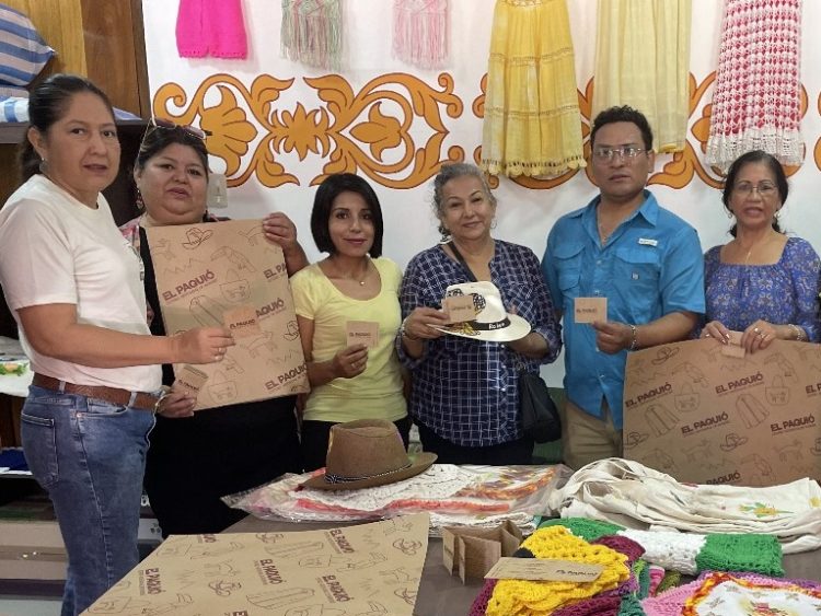 Identidad que trasciende: etiquetas y empaques para las artesanías del Centro Artesanal El Paquío
