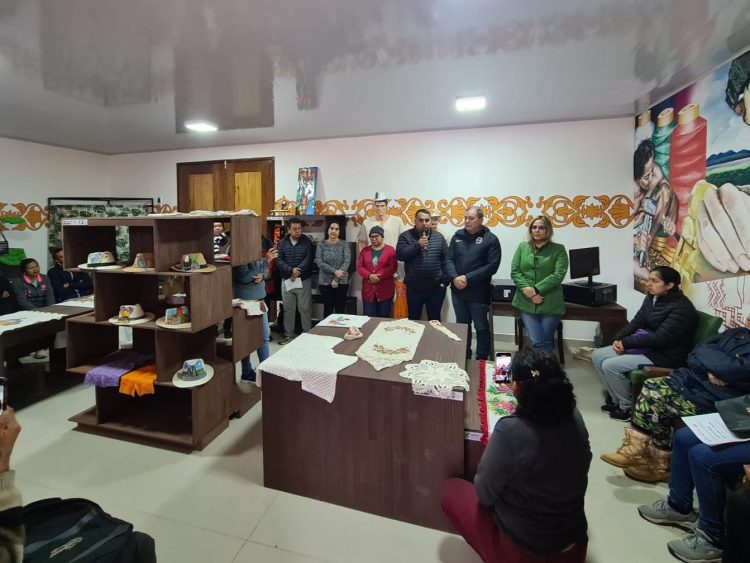 Equipamiento nuevo para el Centro Artesanal de Roboré