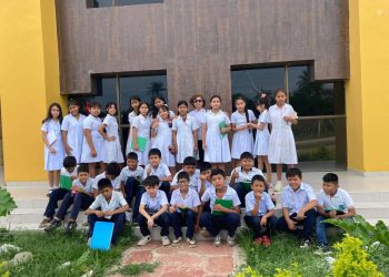 Estudiantes de la Unidad Educativa Santa Clara visitan el Museo Santa Cruz la Vieja