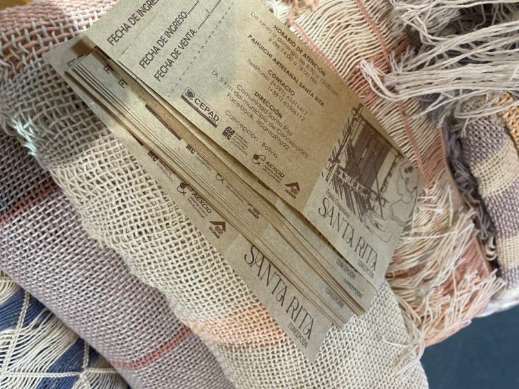 Santa Rita mejora su presentación comercial artesanal