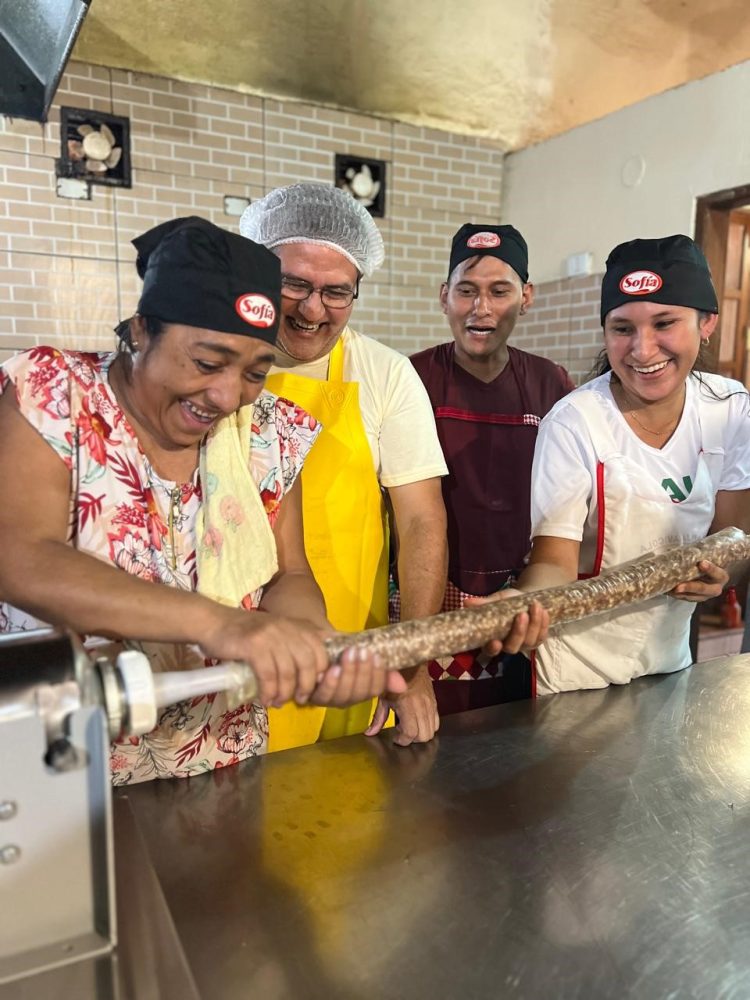 Avances en la Producción de Embutidos: Continúa la Capacitación en Santiago de Chiquitos