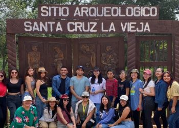 Universidad NUR estuvo en Santa Cruz la Vieja