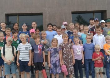 Estudiantes de la comunidad Hacienda Verde visitan el Museo Santa Cruz la Vieja y se inspiran con la historia de la fundación de Santa Cruz de la Sierra