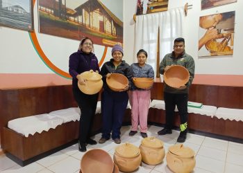Fortalecen la identidad y economía de las mujeres de Santa Rita