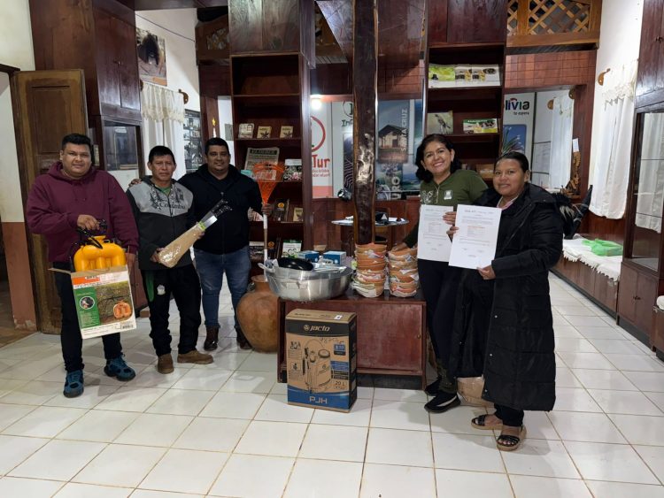 Comunidades de Santa Rita y El Carmen fortalecen su oferta turística con nuevo equipamiento
