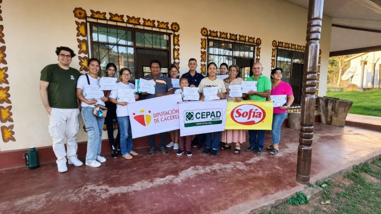 Artesanos de Chochís fortalecieron sus capacidades en gestión de costos para mejorar sus emprendimientos